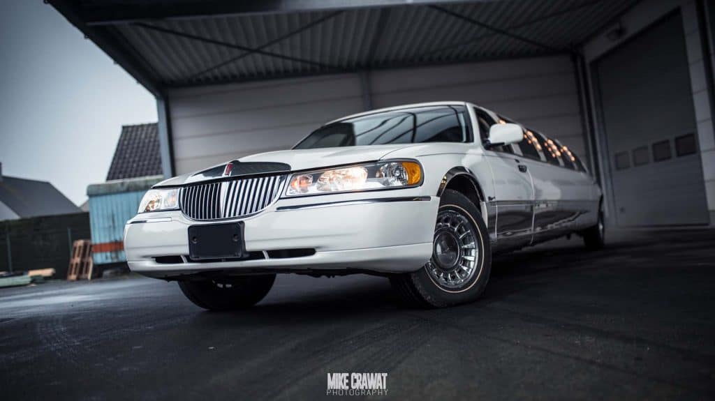 Lincoln_limousine